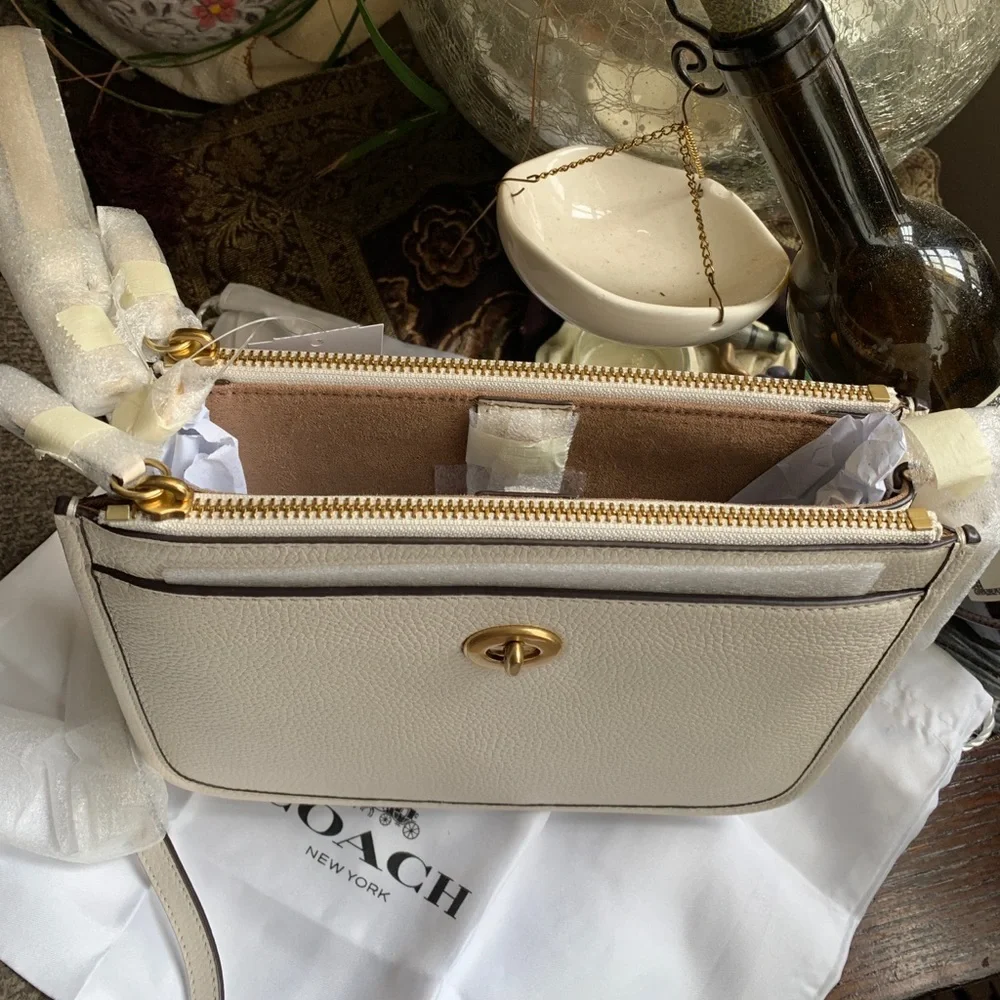 Authentic COACH 1941 Pebbled metallic gold leather 2 zip/Snap/Turnlock Crossbody - Picture 12 of 16